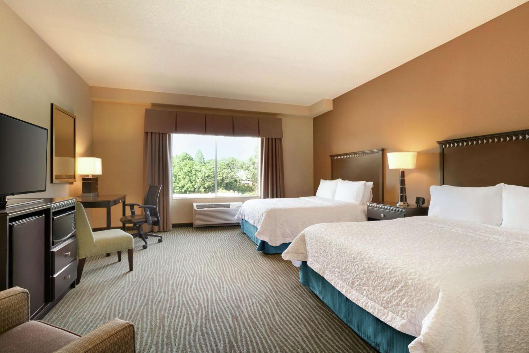 Hampton Inn And Suites Parkersburg Downtown Ngoại thất bức ảnh