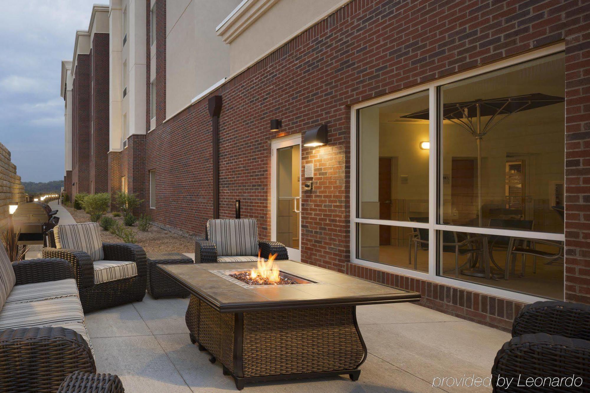 Hampton Inn And Suites Parkersburg Downtown Ngoại thất bức ảnh